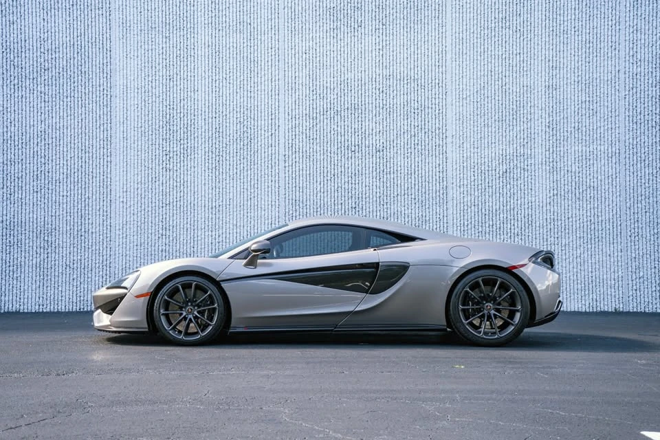 2016 McLaren 570S - Image 8 of 16