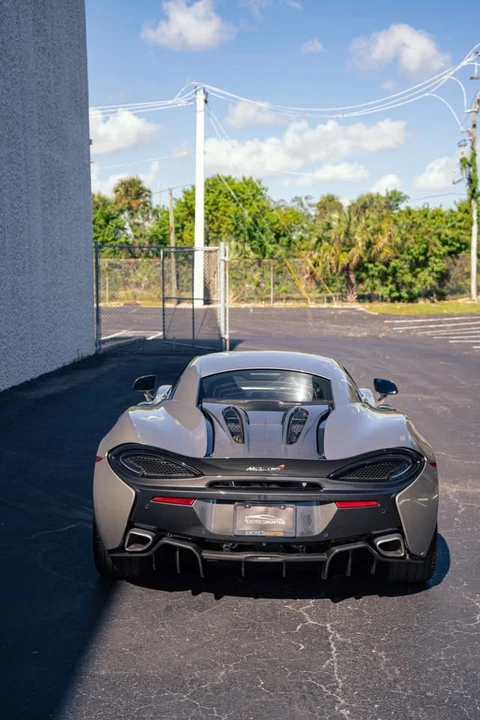 2016 McLaren 570S - Image 7 of 16