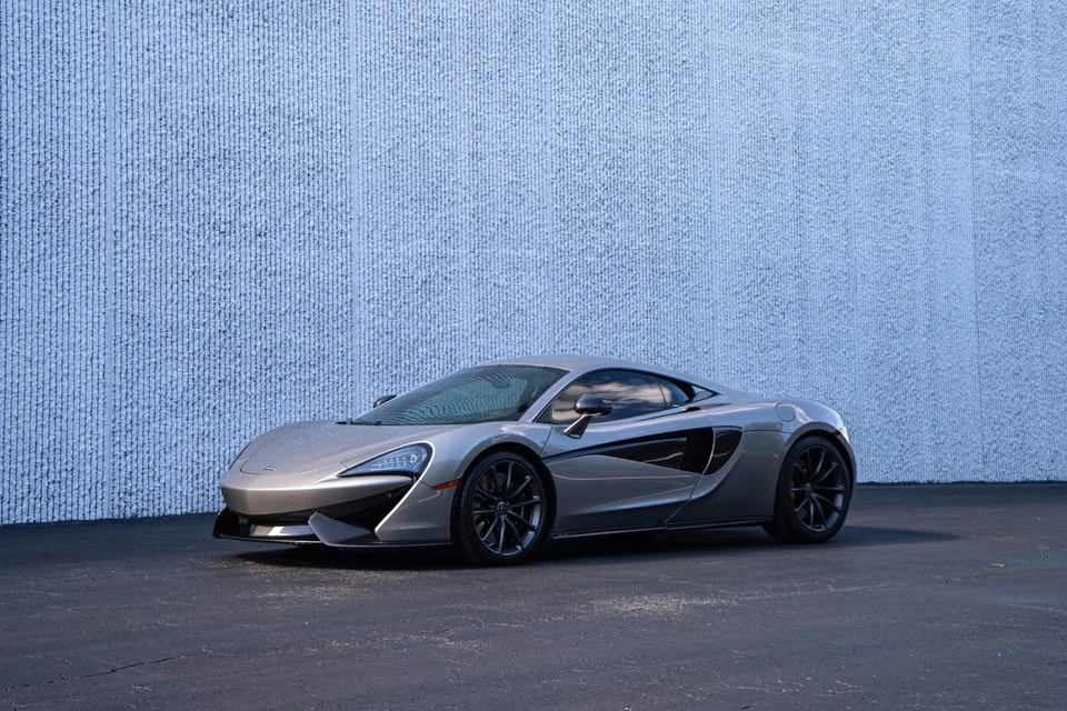 2016 McLaren 570S - Image 9 of 16