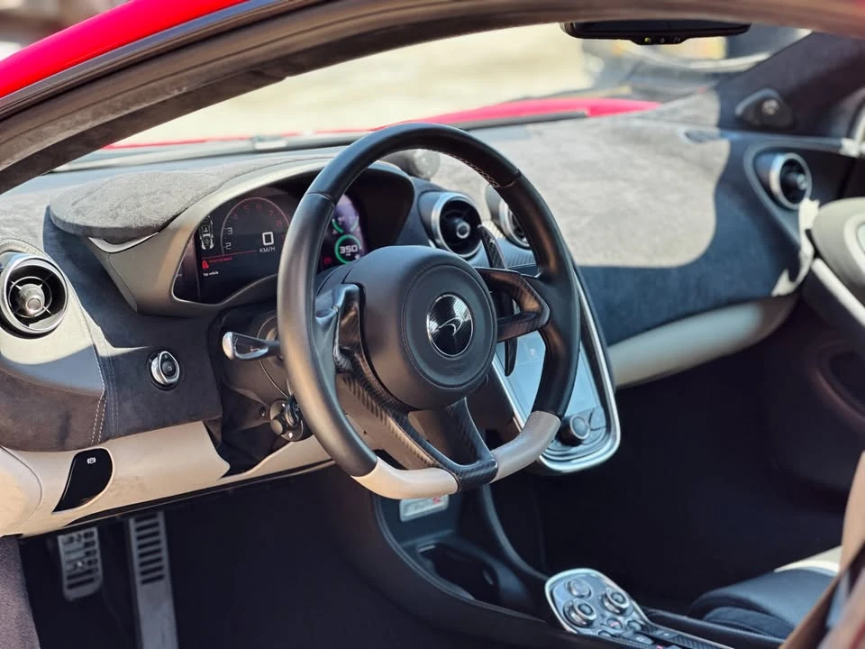 2016 McLaren 570S - Image 12 of 20