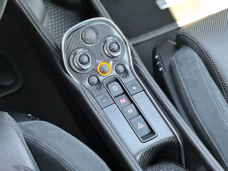 2016 McLaren 570S - Image 17 of 20