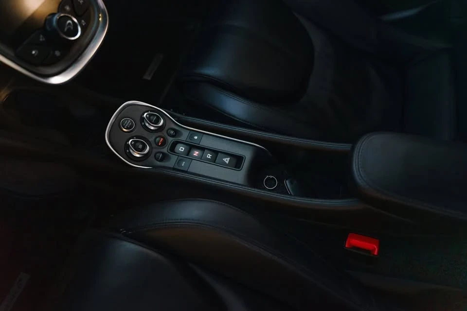 2016 McLaren 570S - Image 16 of 20