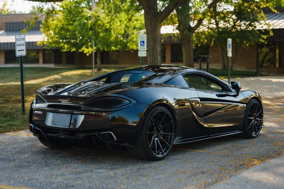 2016 McLaren 570S - Image 11 of 20