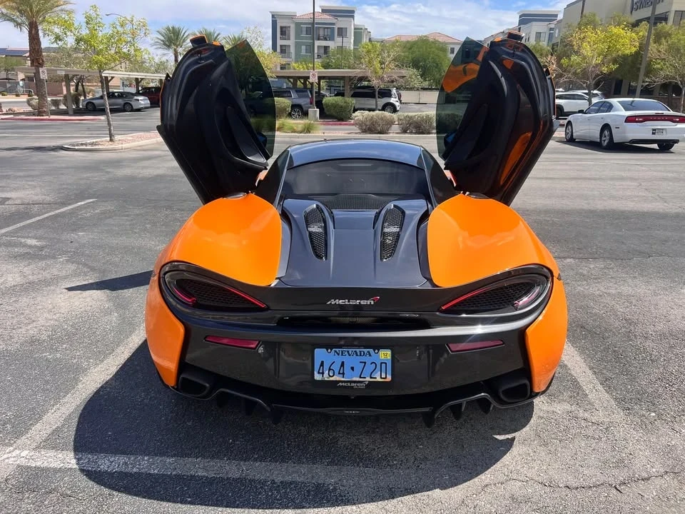 2016 McLaren 570S - Image 16 of 20