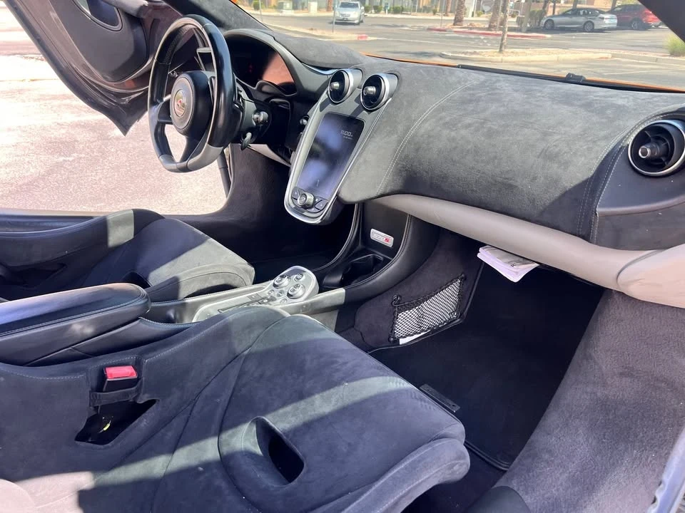 2016 McLaren 570S - Image 17 of 20