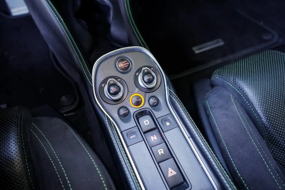 2016 McLaren 570S - Image 11 of 12