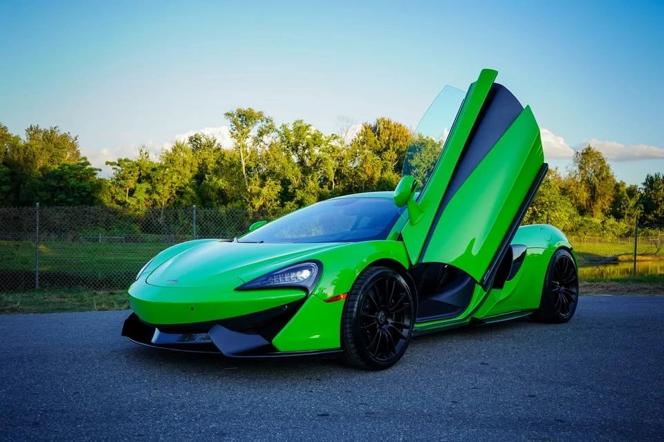 2016 McLaren 570S - Image 3 of 12