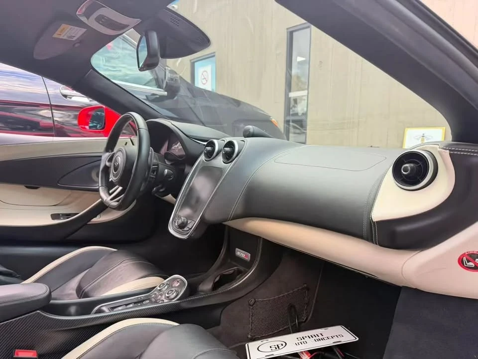 2016 McLaren 570S - Image 2 of 3