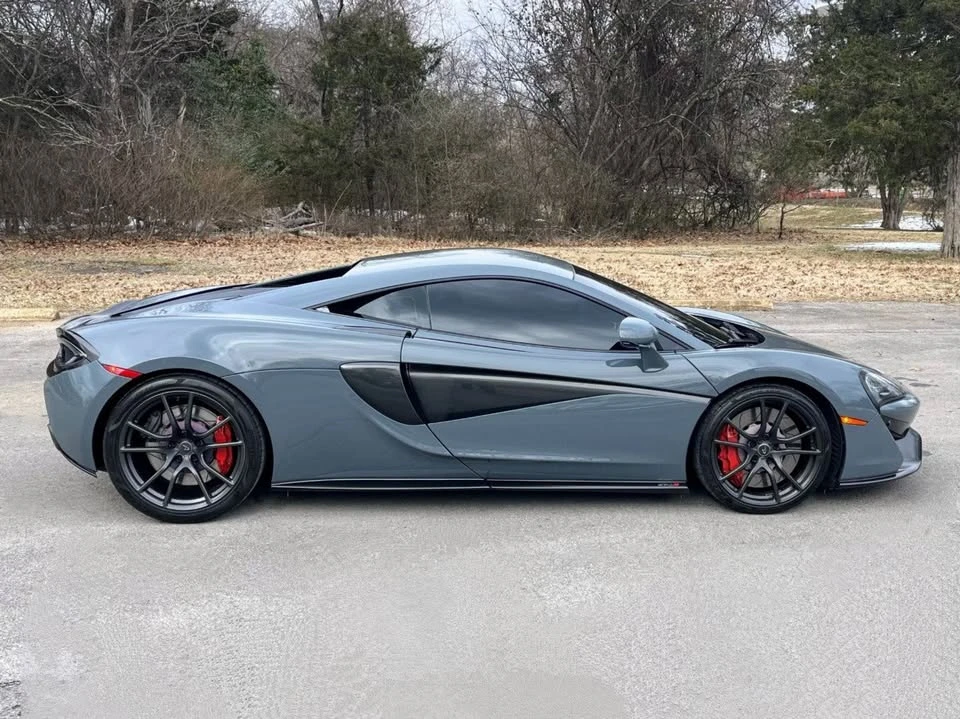 2016 McLaren 570S - Image 9 of 20