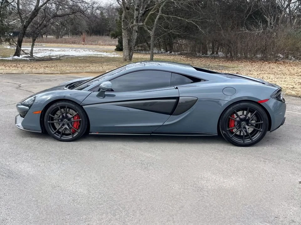 2016 McLaren 570S - Image 10 of 20