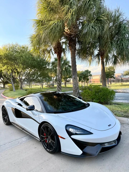 2016 McLaren 570S - Image 14 of 19