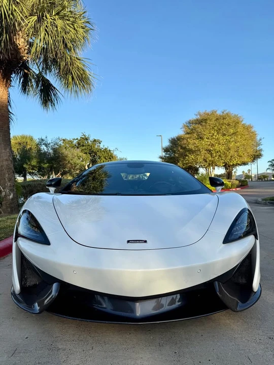 2016 McLaren 570S - Image 9 of 19