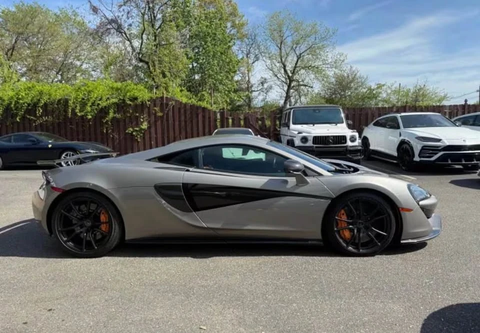 2016 McLaren 570S - Image 2 of 5