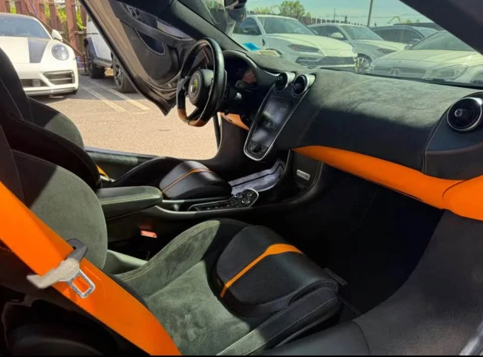 2016 McLaren 570S - Image 5 of 5