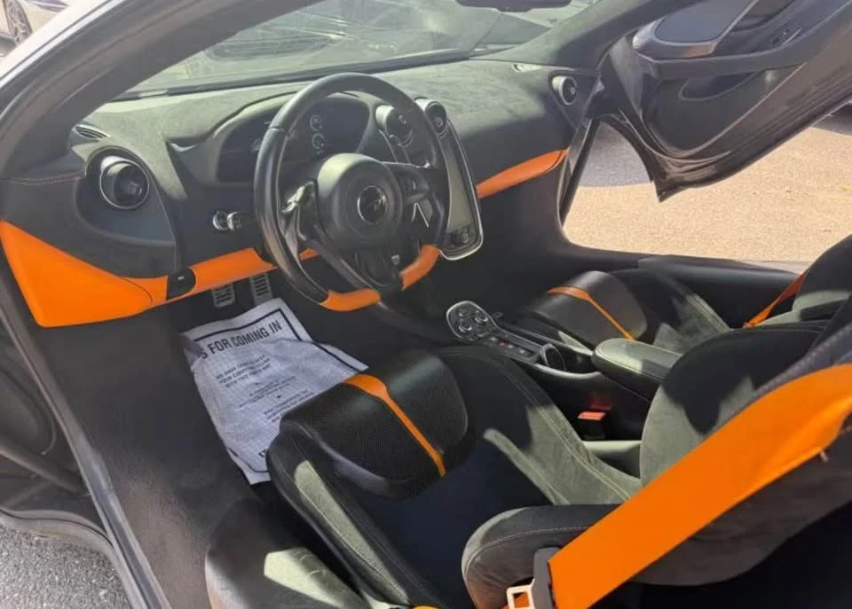 2016 McLaren 570S - Image 4 of 5