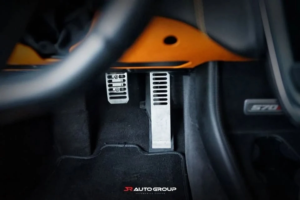 2016 McLaren 570S - Image 10 of 12