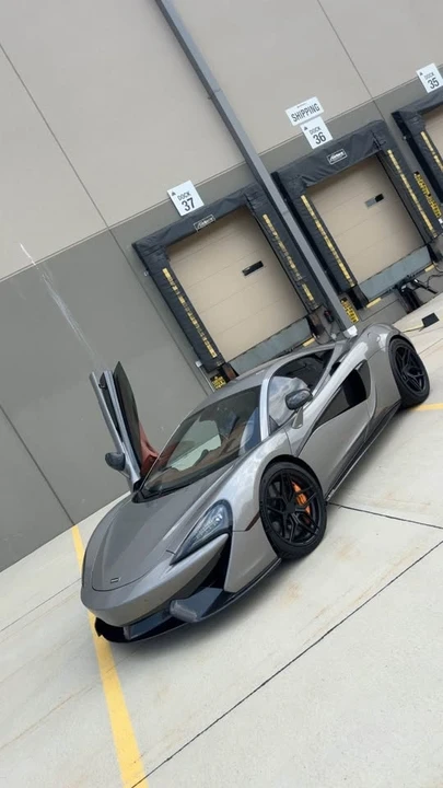 2016 McLaren 570S - Image 9 of 18