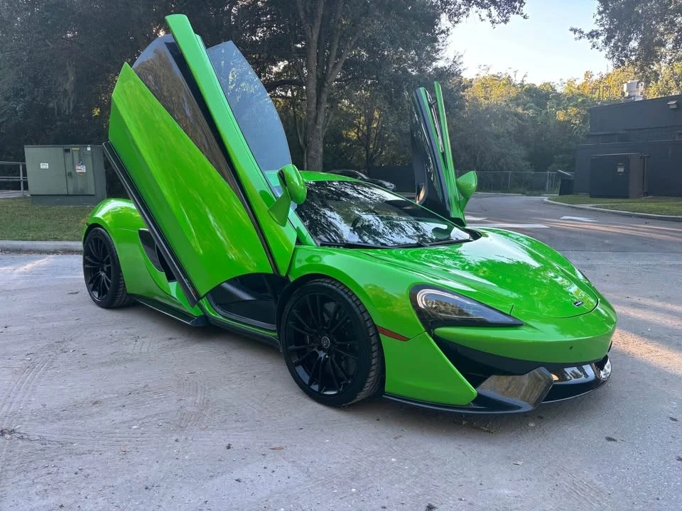 2016 McLaren 570S - Image 2 of 15