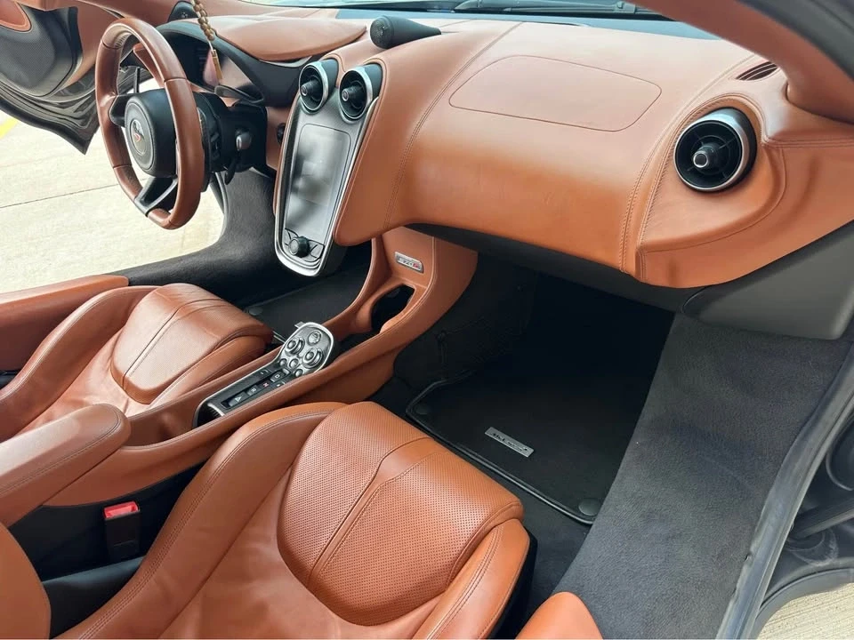 2016 McLaren 570S - Image 10 of 18