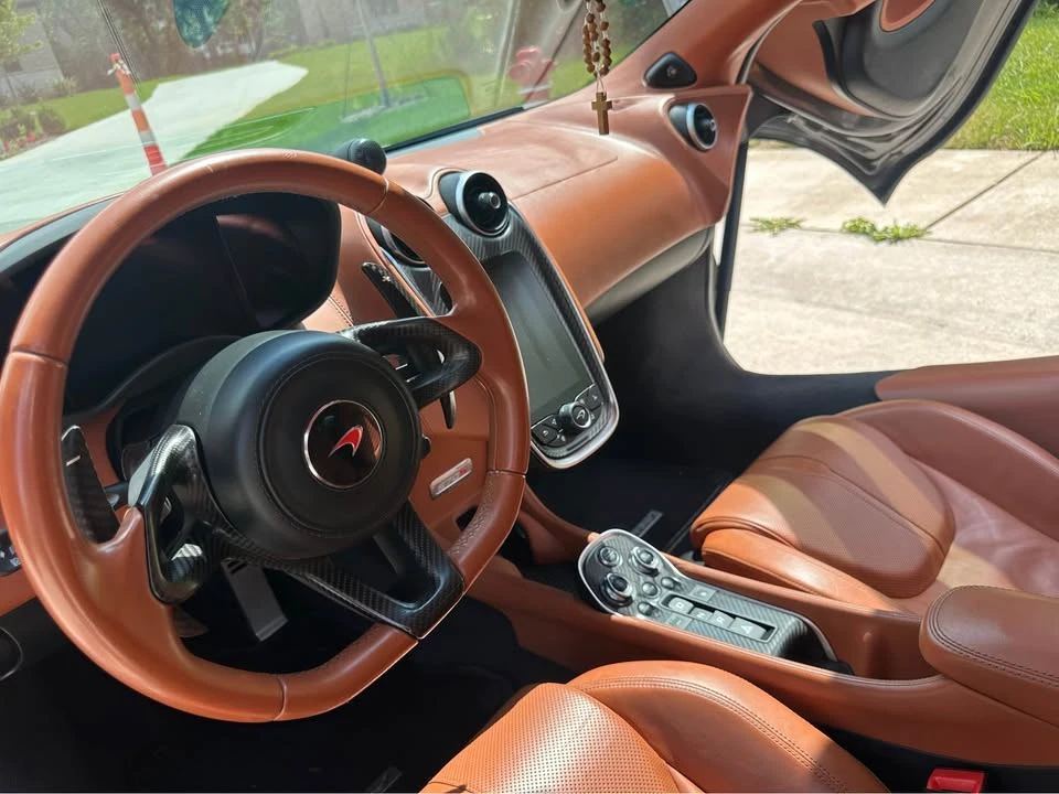 2016 McLaren 570S - Image 17 of 18