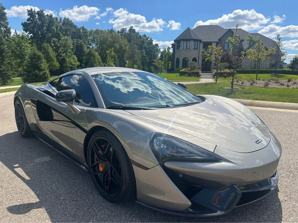 2016 McLaren 570S - Image 10 of 18