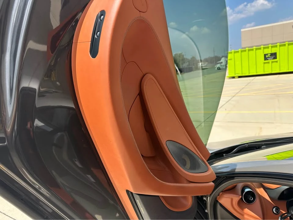 2016 McLaren 570S - Image 16 of 18
