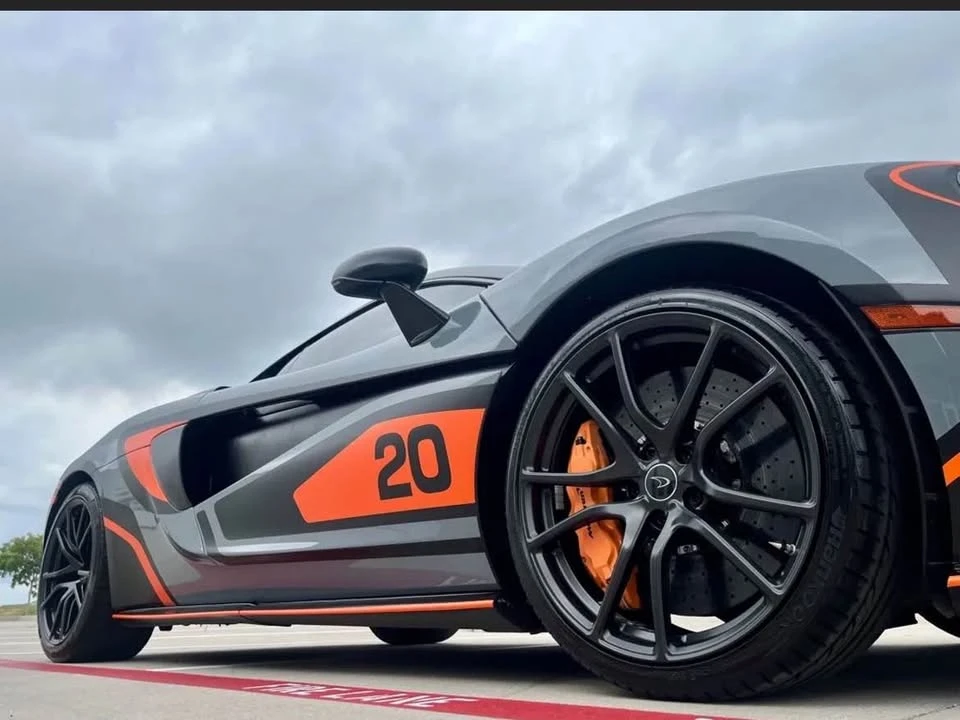 2016 McLaren 570S - Image 7 of 16