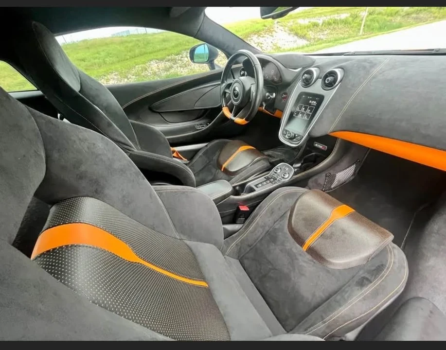 2016 McLaren 570S - Image 10 of 16
