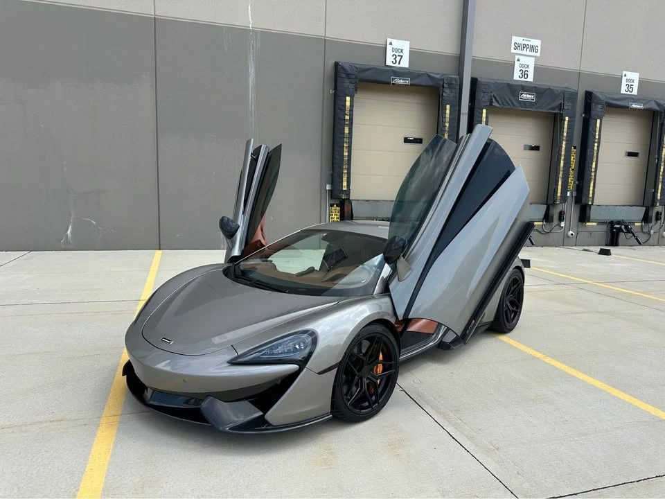 2016 McLaren 570S - Image 2 of 19