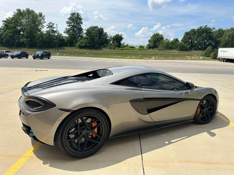 2016 McLaren 570S - Image 8 of 19