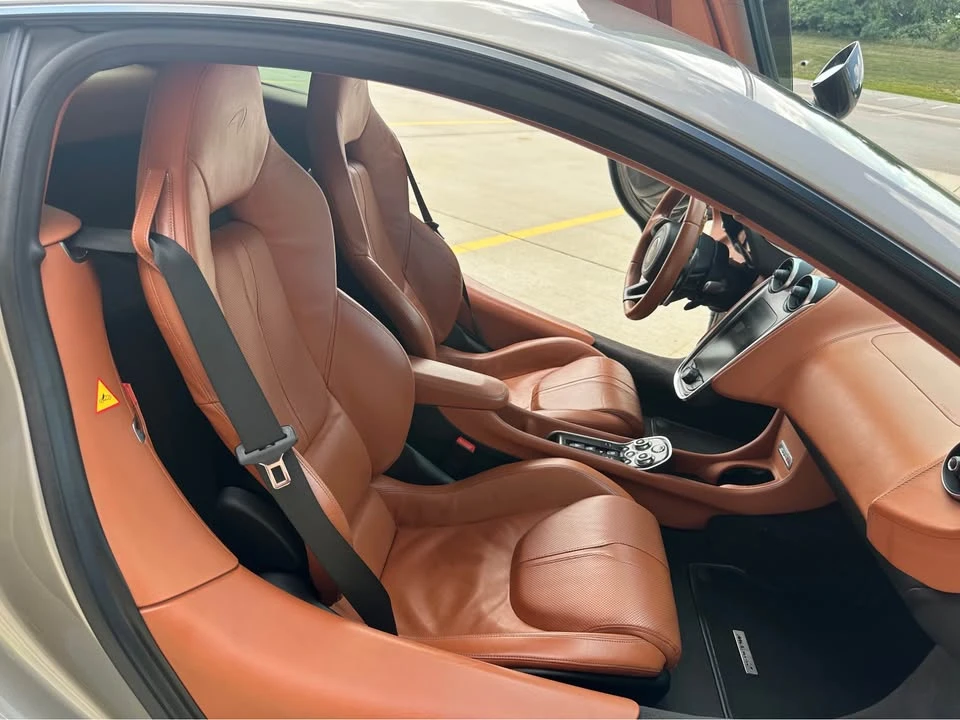 2016 McLaren 570S - Image 19 of 20