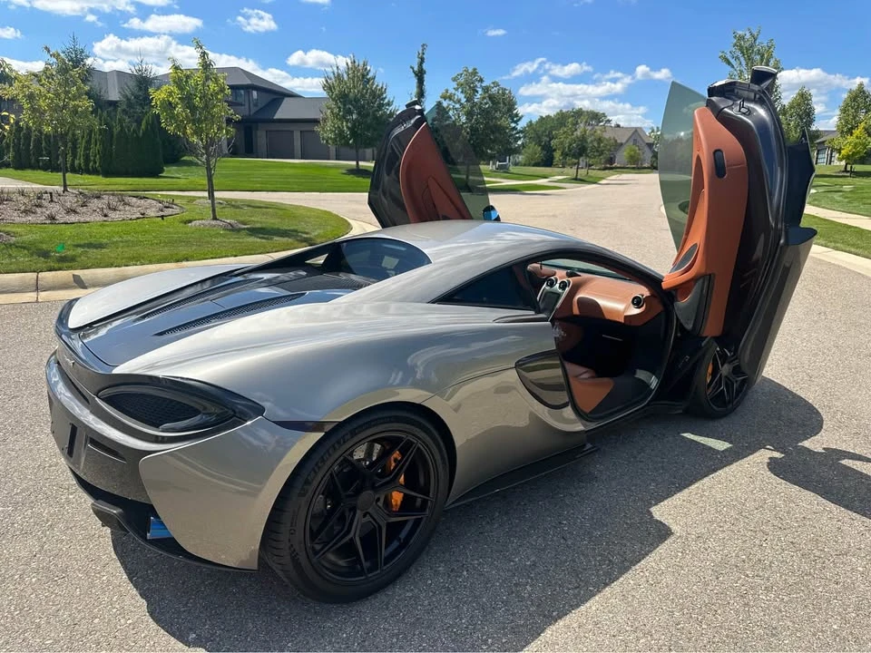 2016 McLaren 570S - Image 8 of 20