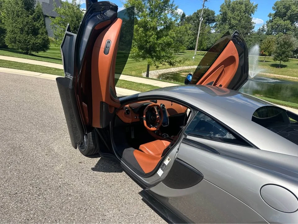 2016 McLaren 570S - Image 5 of 20