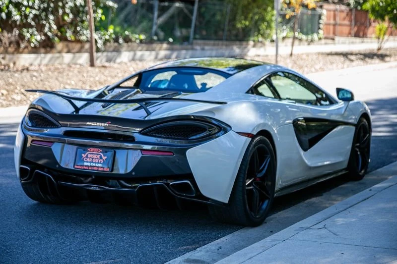 2016 McLaren 570S - Image 4 of 20