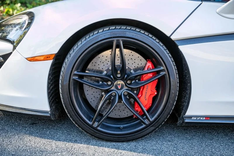 2016 McLaren 570S - Image 11 of 20