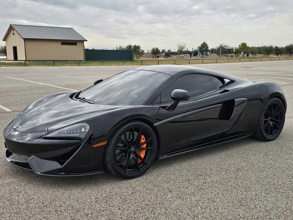 2016 McLaren 570S - Image 18 of 19