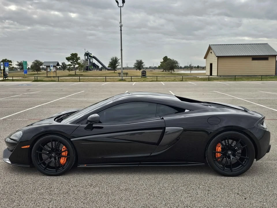 2016 McLaren 570S - Image 15 of 19
