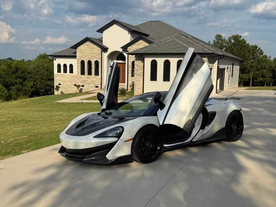 2016 McLaren 570S - Image 6 of 14