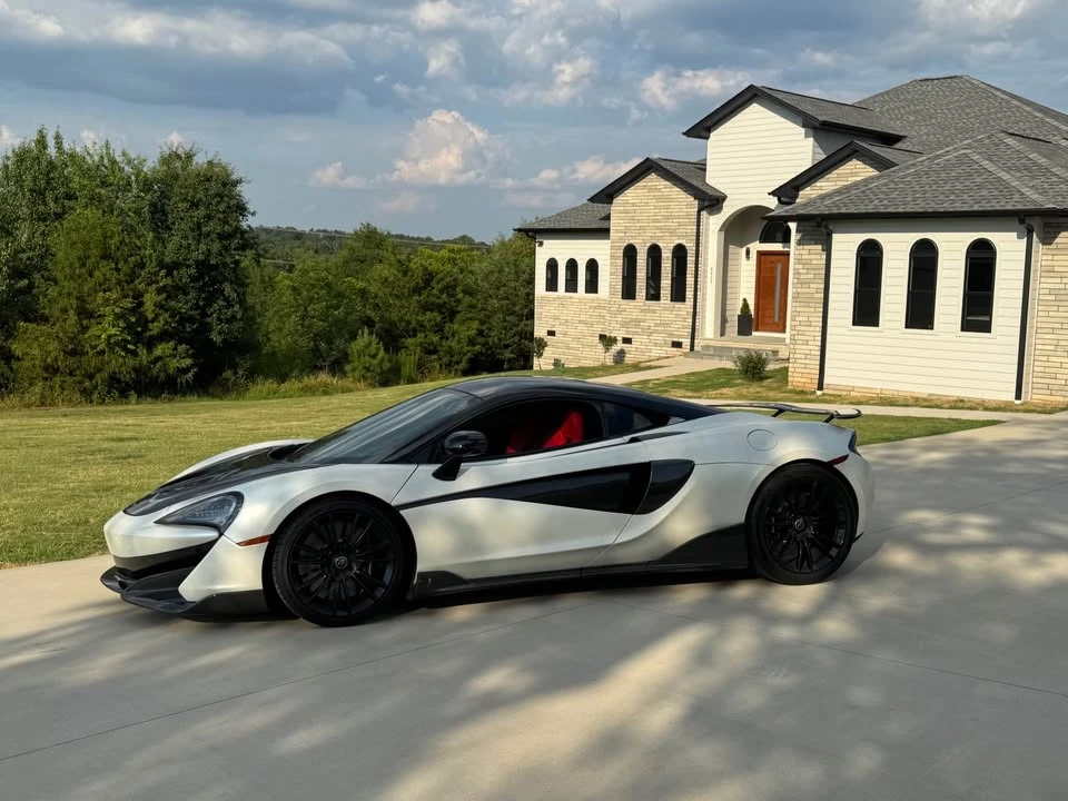 2016 McLaren 570S - Image 4 of 14