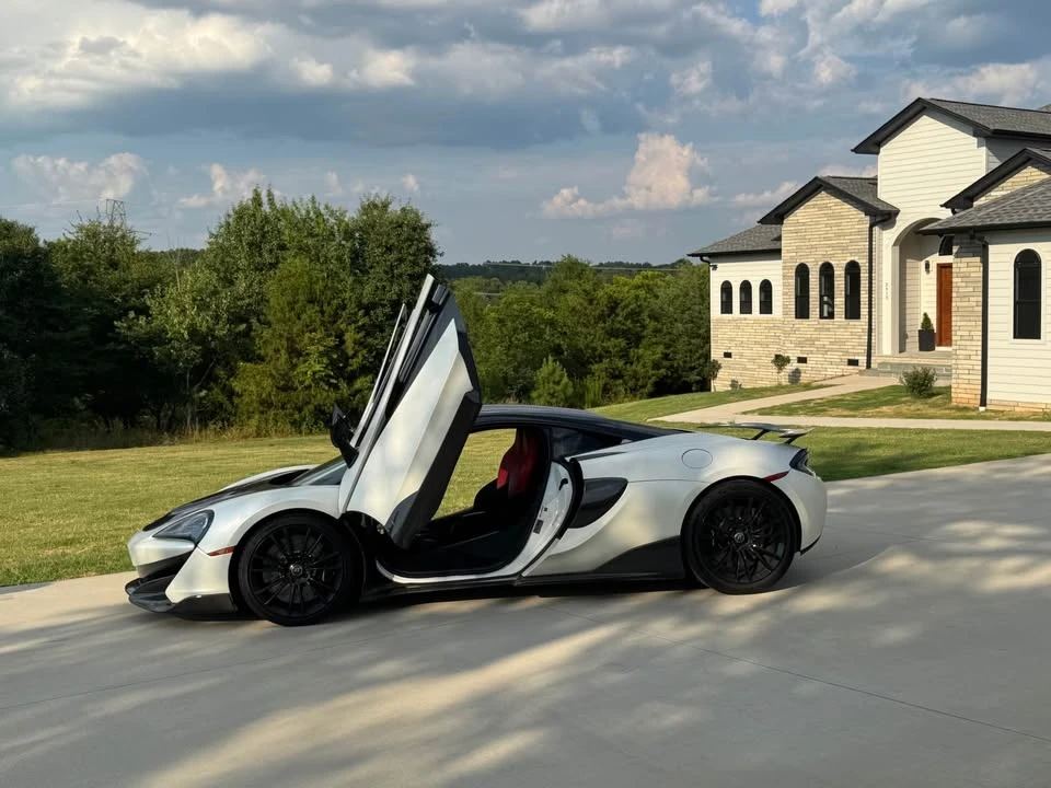 2016 McLaren 570S - Image 7 of 14