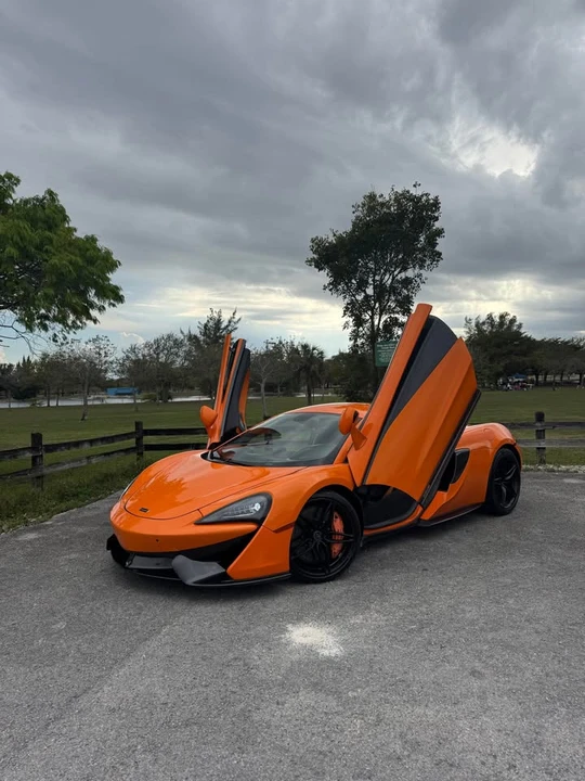 2016 McLaren 570S - Image 6 of 10