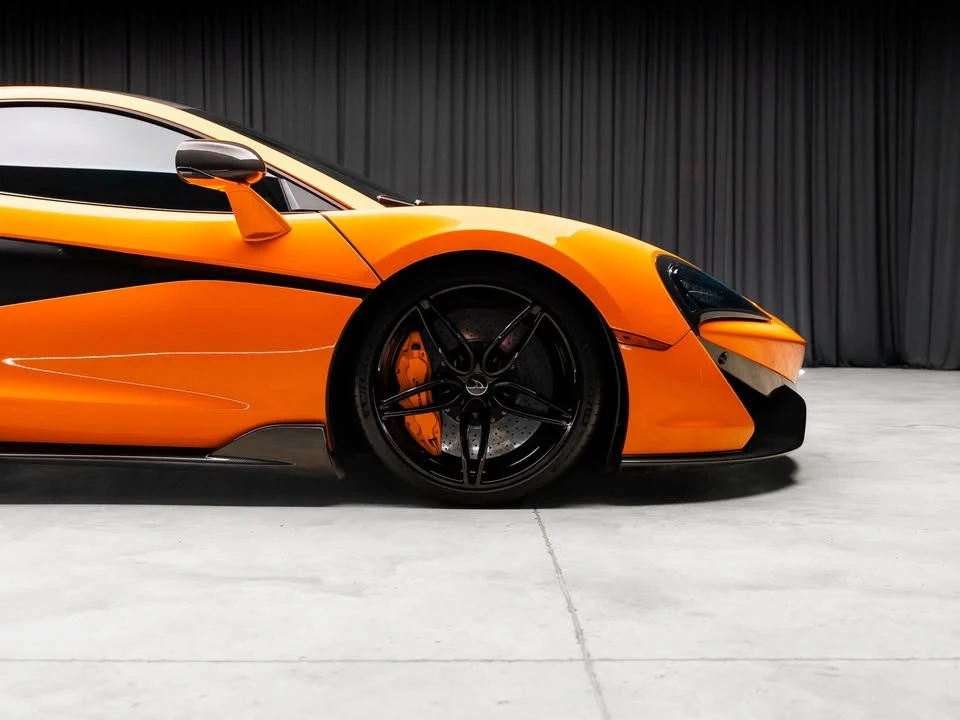 2016 McLaren 570S - Image 13 of 20