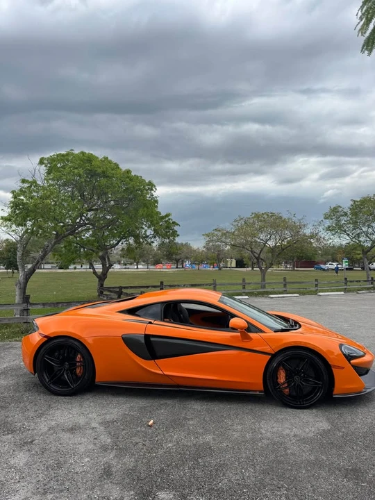 2016 McLaren 570S - Image 2 of 10