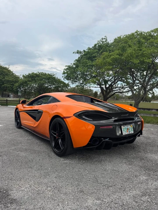 2016 McLaren 570S - Image 9 of 10
