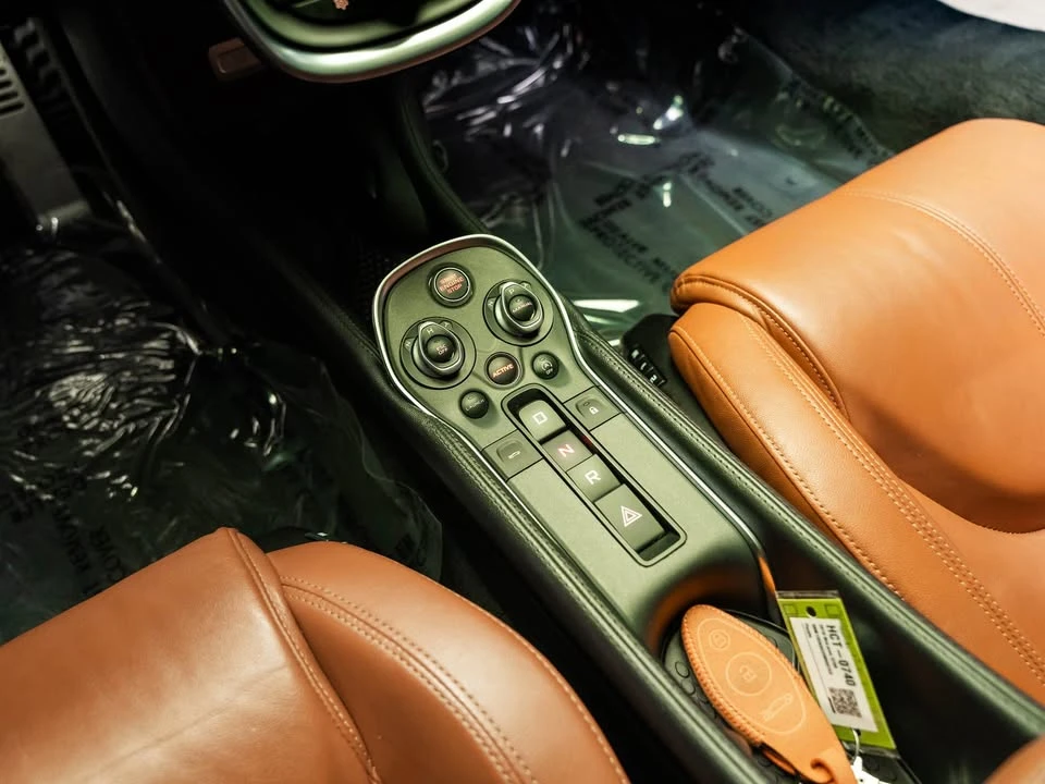 2016 McLaren 570S - Image 6 of 17