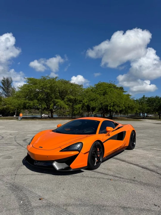 2016 McLaren 570S - Image 15 of 18