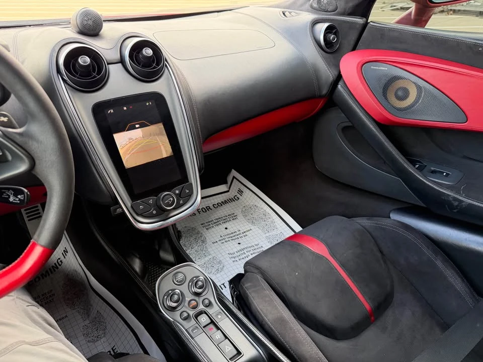 2016 McLaren 570S - Image 13 of 18
