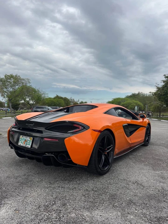 2016 McLaren 570S - Image 10 of 11