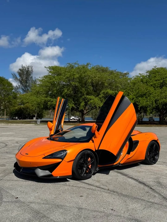 2016 McLaren 570S - Image 8 of 11