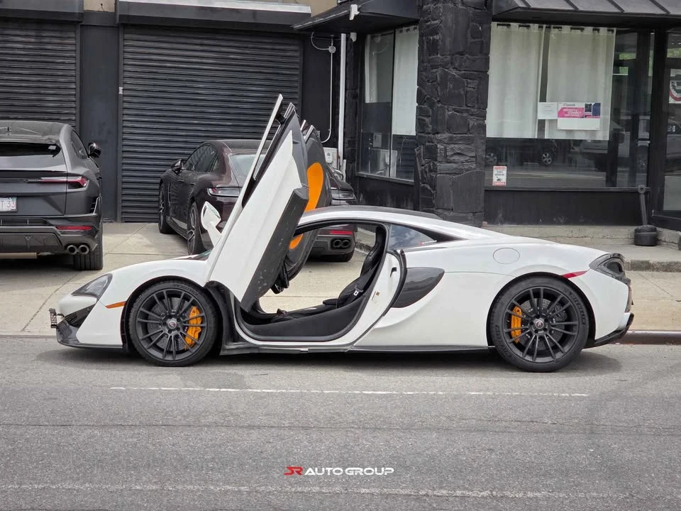 2016 McLaren 570S - Image 8 of 20